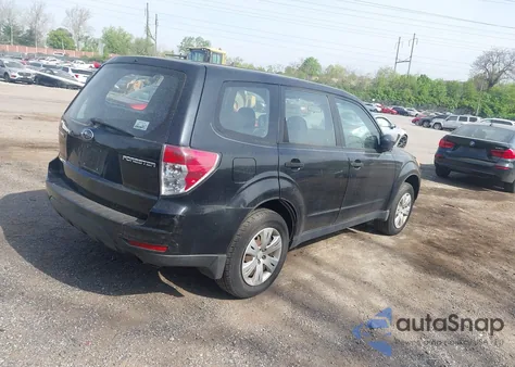 2009 Subaru Forester 2.5X из США, поврежденный, VIN JF2SH61649H747835